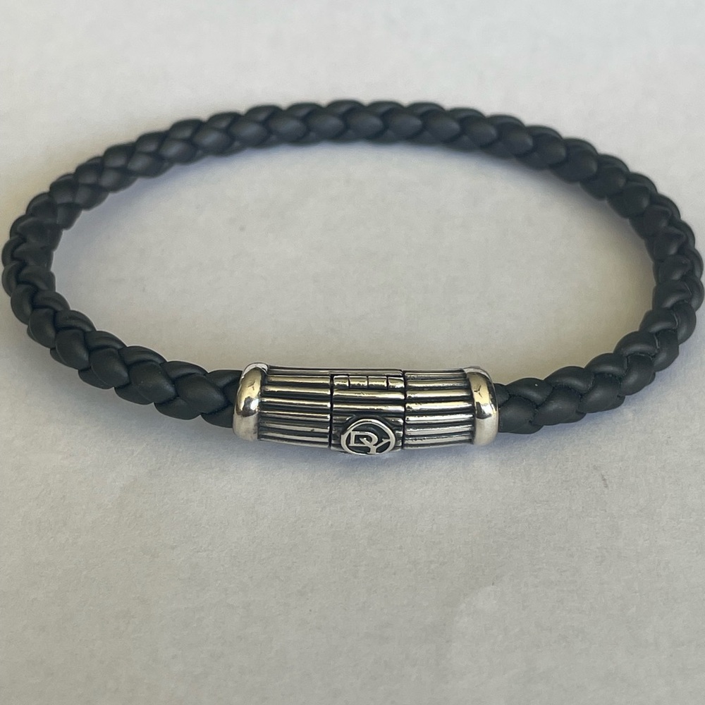 David Yurman men’s black braided rubber bracelet with sterling silver clasp - Picture 3 of 6